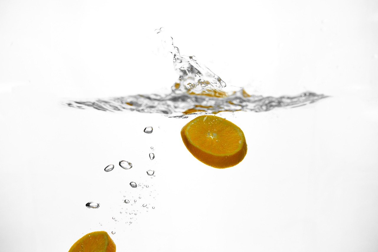 orange, tangerine, nature, fruit, citrus fruit, vitamins, vitamin c, water, splash, fruit in the water, immersion, healthy, food, nourishment, meal